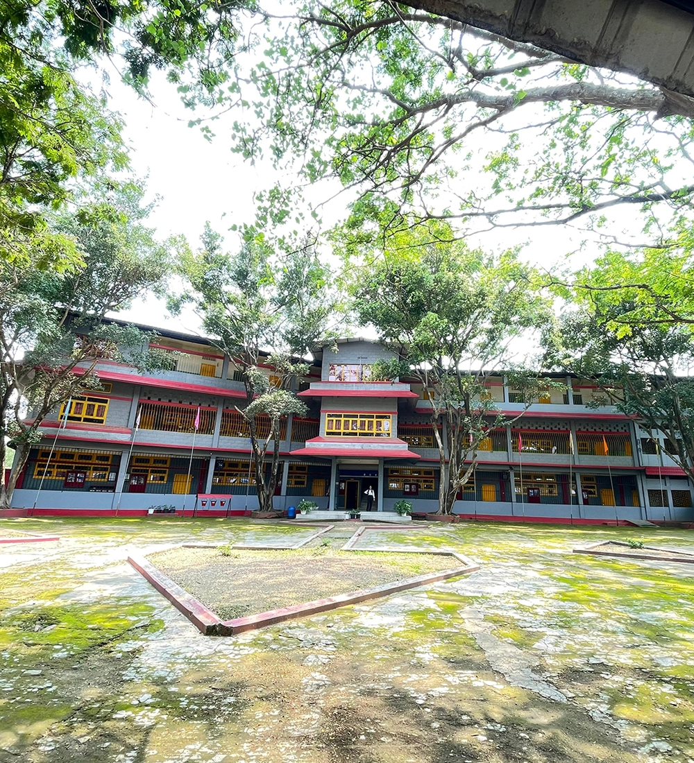 Livingstone Foundation College of Nursing students and faculty